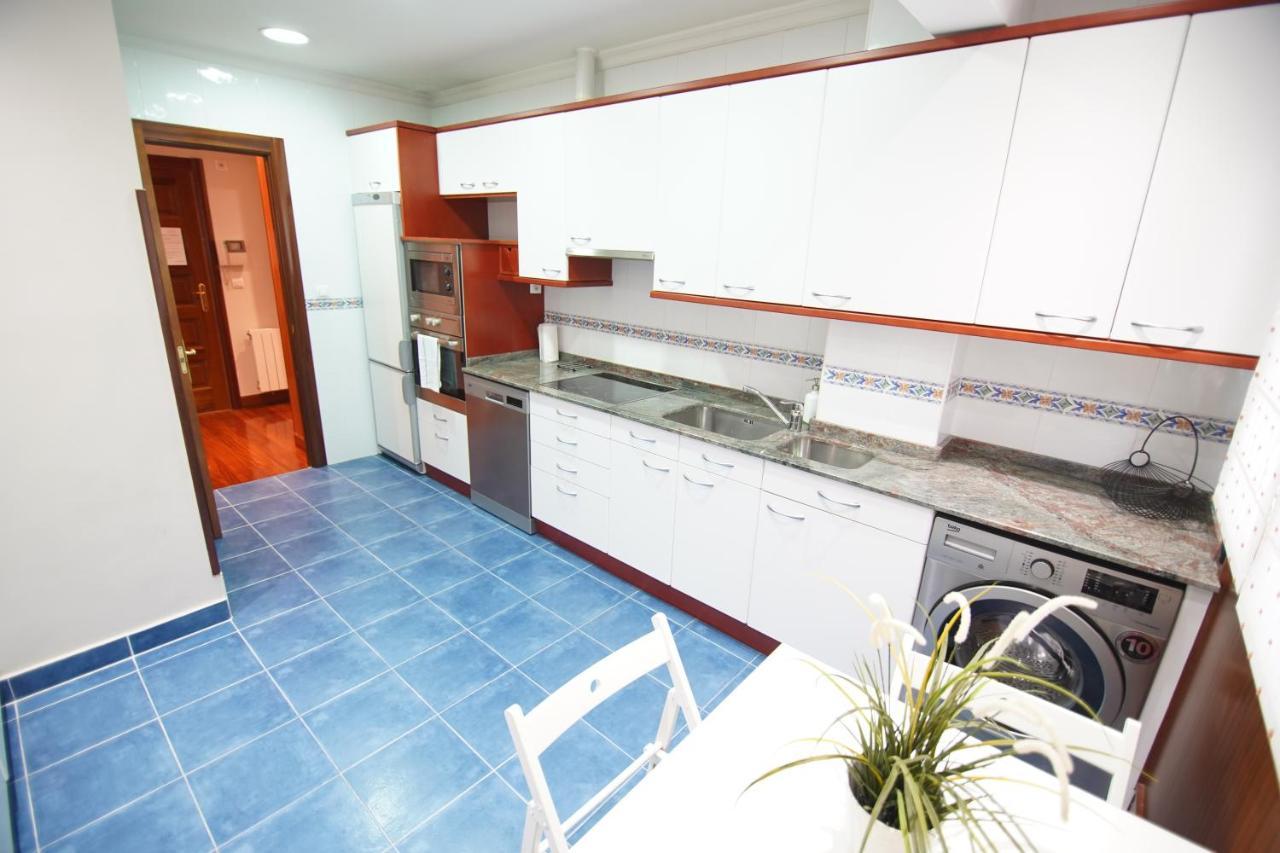 Piso Grande Y Luminoso En El Casco Viejo De Bilbao Apartment Ngoại thất bức ảnh